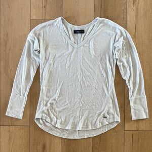 Abercrombie & Fitch Women's Light Blue V-Neck Top